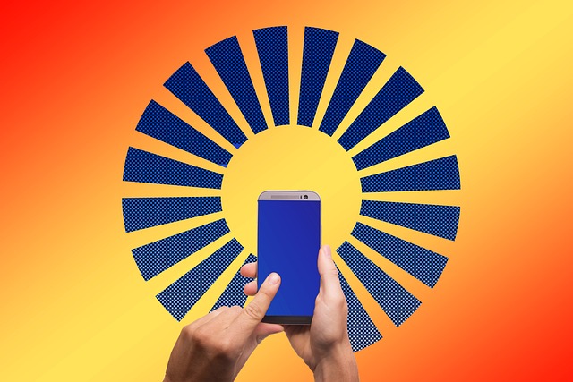 Team von IoT-Spezialisten bei der Arbeit an Smart Home Systemen